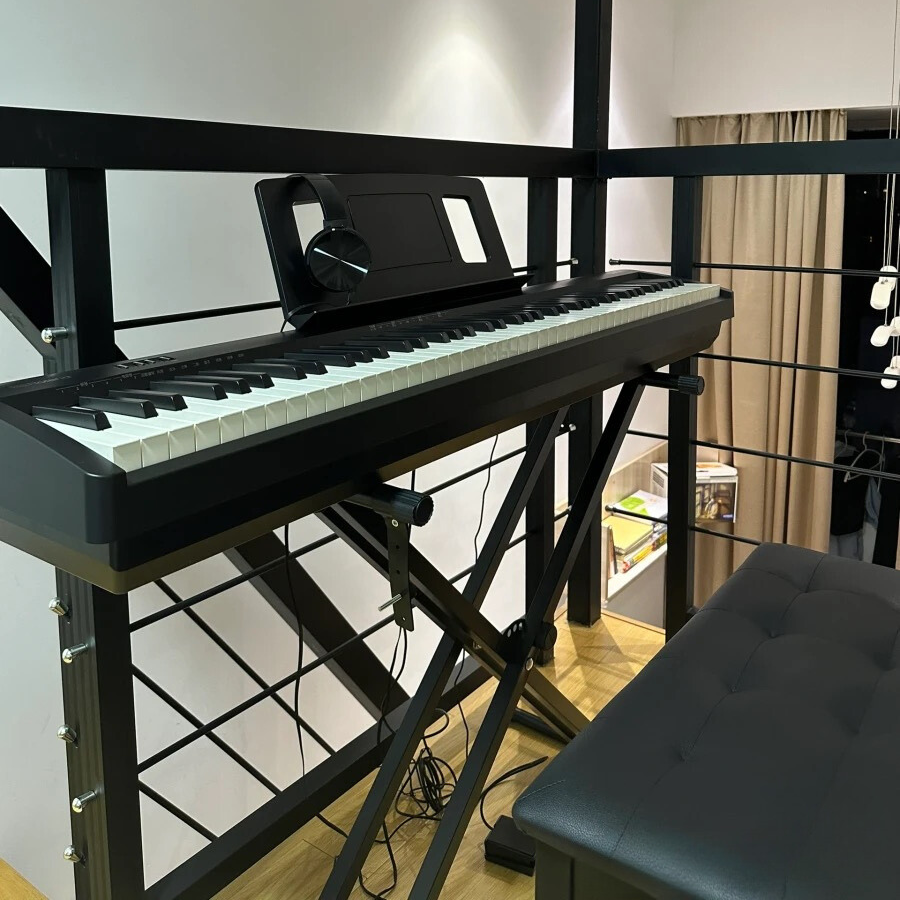 Roland FP-18 數碼鋼琴 中文版