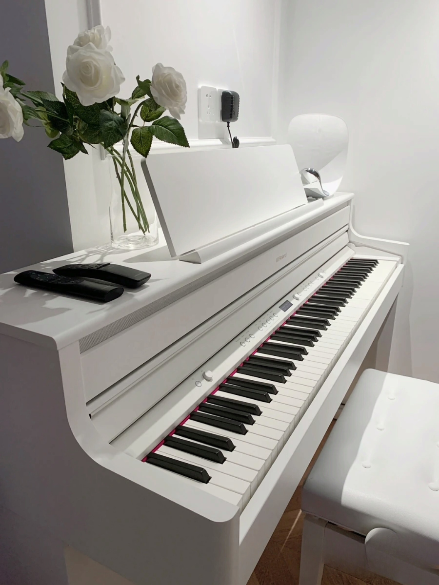 (2024) Roland HP-704 HP704 數碼鋼琴