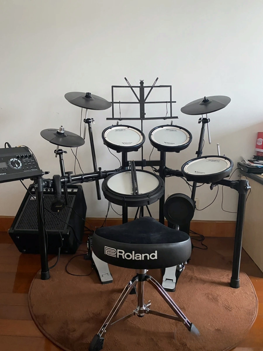 (No.6) Roland TD-17KV2 Electronic Drum