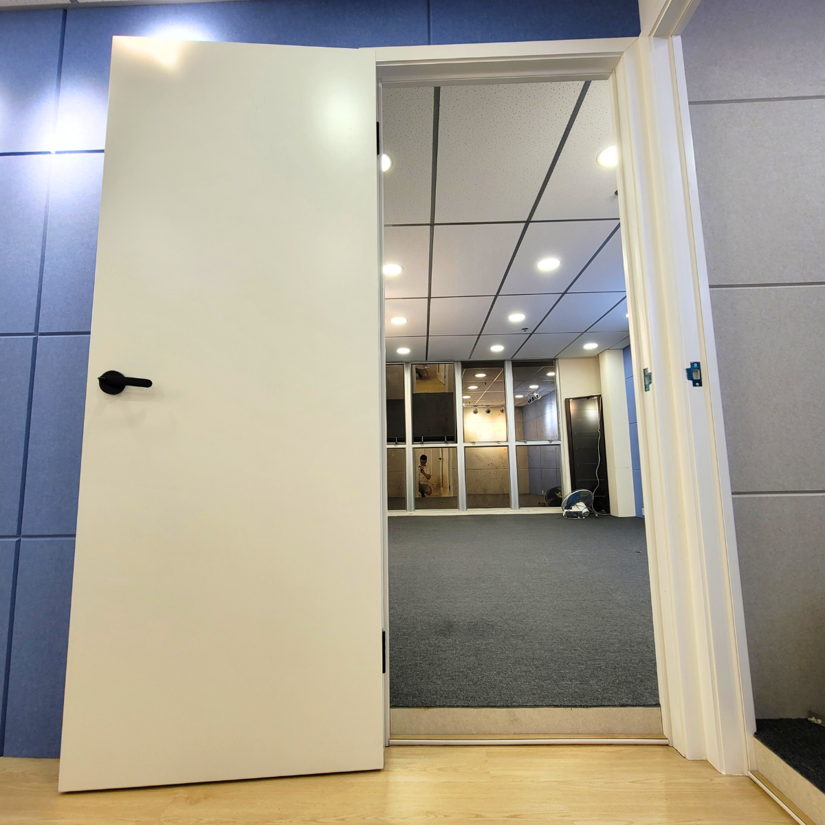 Sound Insulation & Acoustic Soundproof (Ceiling, walls, doors, windows) HongKong