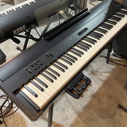 Roland FP-90X 數碼鋼琴