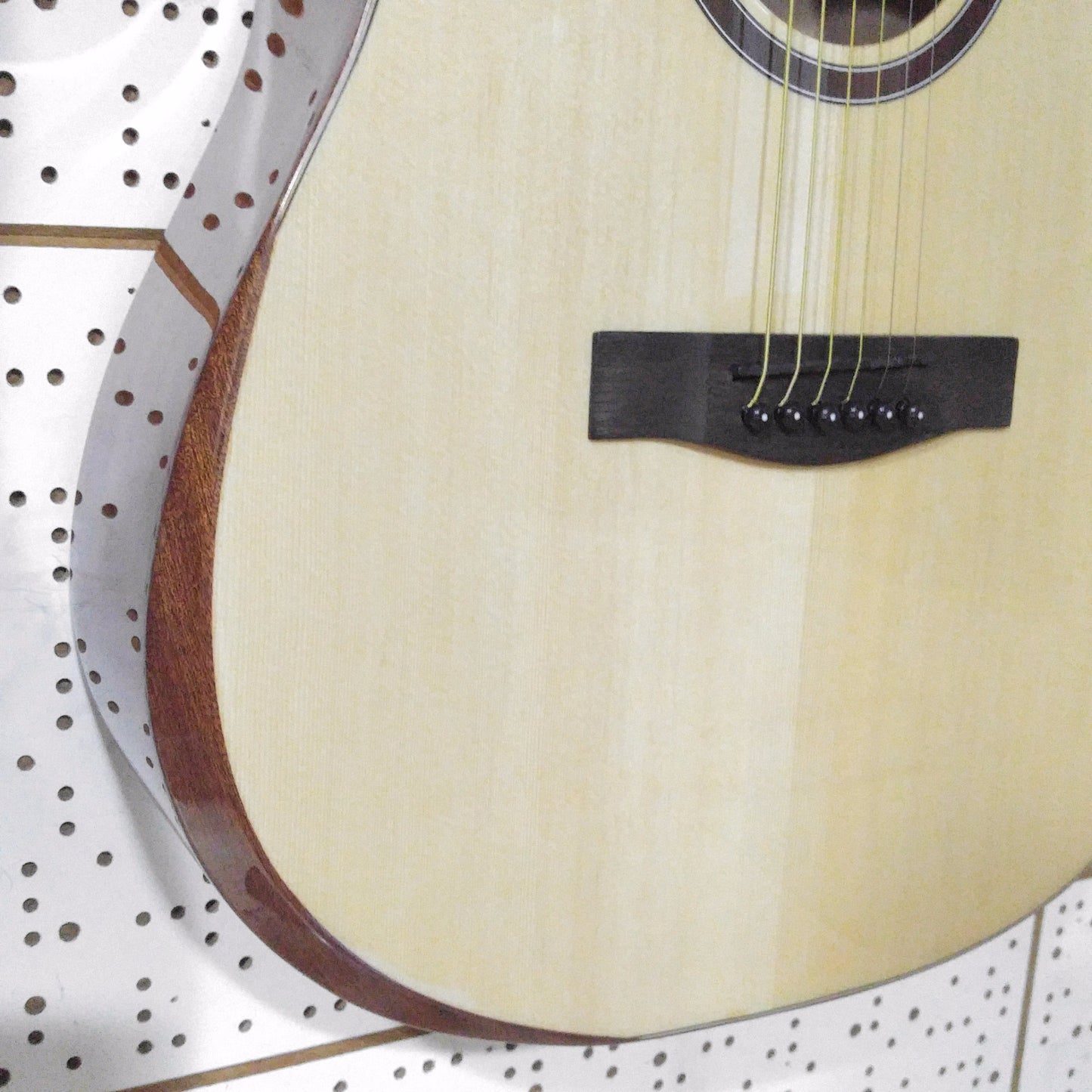 2022 Featured 41" Spruce Rosewood Glossy Spanish Handmade SQOE Bakelite Guitar