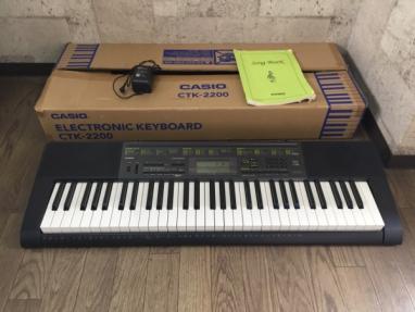 CASIO CTK-2200 / CTK-2300 61key Electronic Keyboard