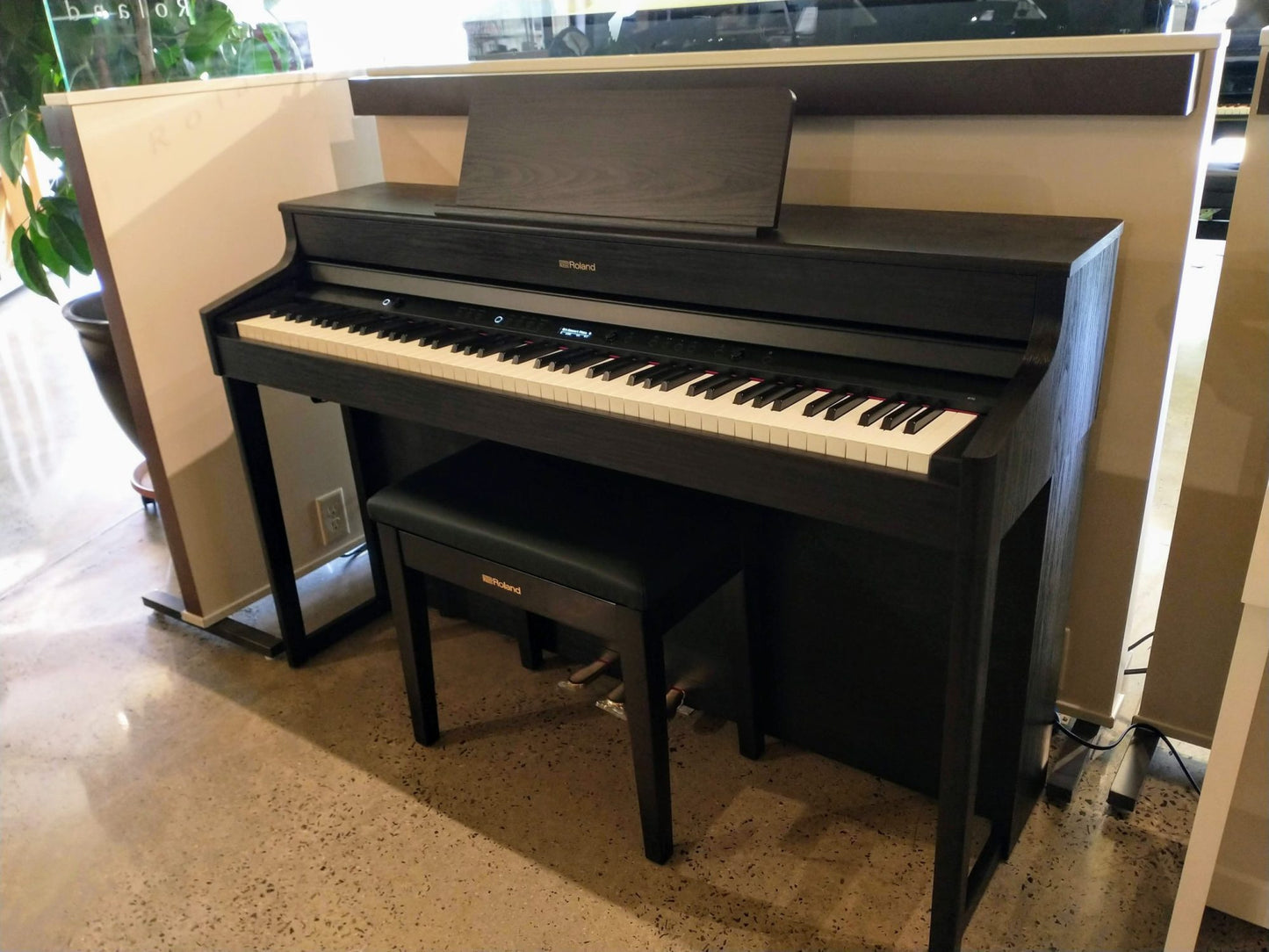 2024 Roland HP-702 HP702 數碼鋼琴